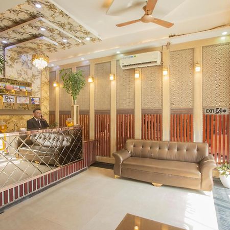 Hotel Deluxe Stay Inn - Near Delhi Airport New Delhi Exterior photo